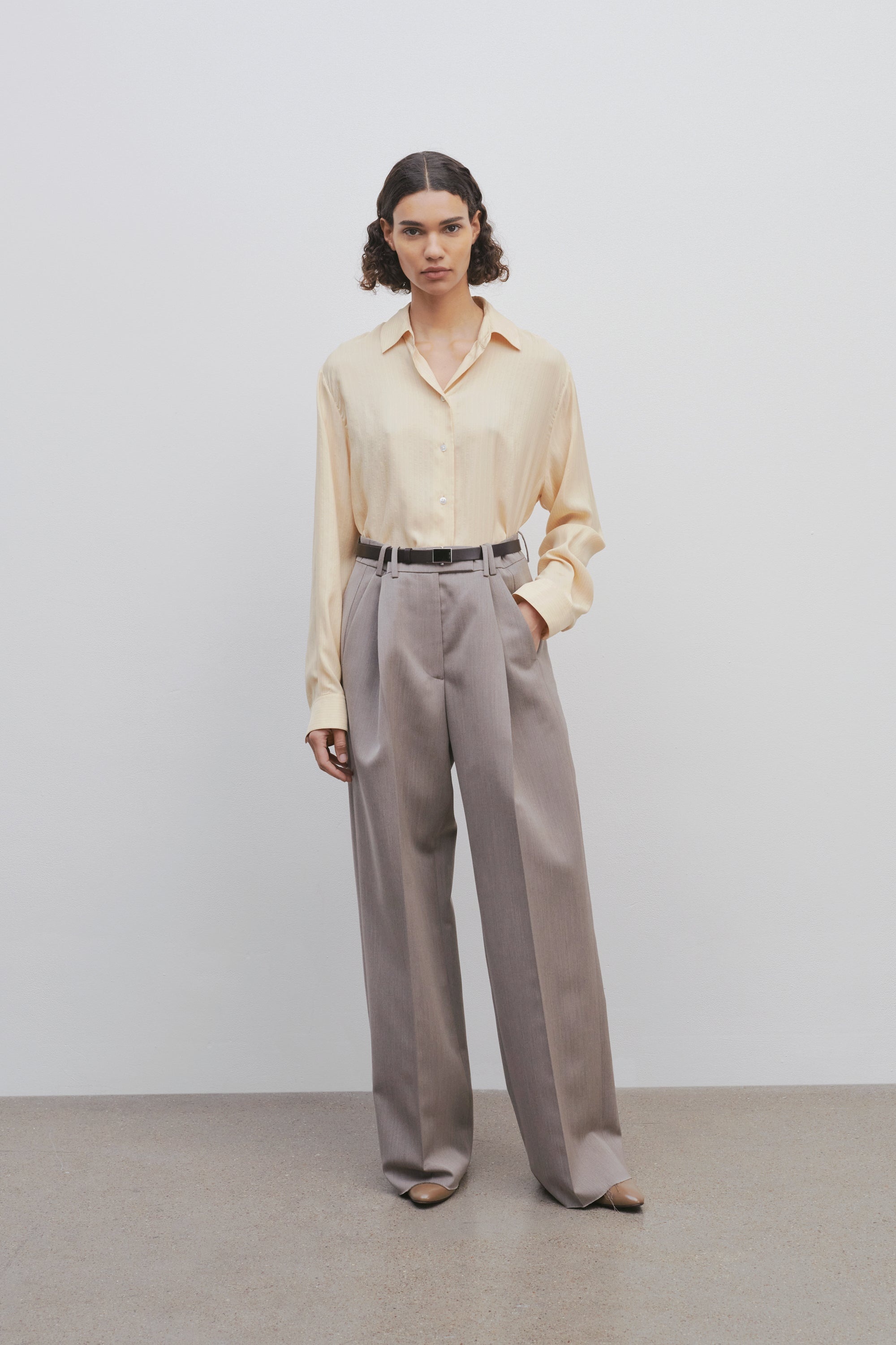 Roan Pant in Virgin Wool and Silk - 3