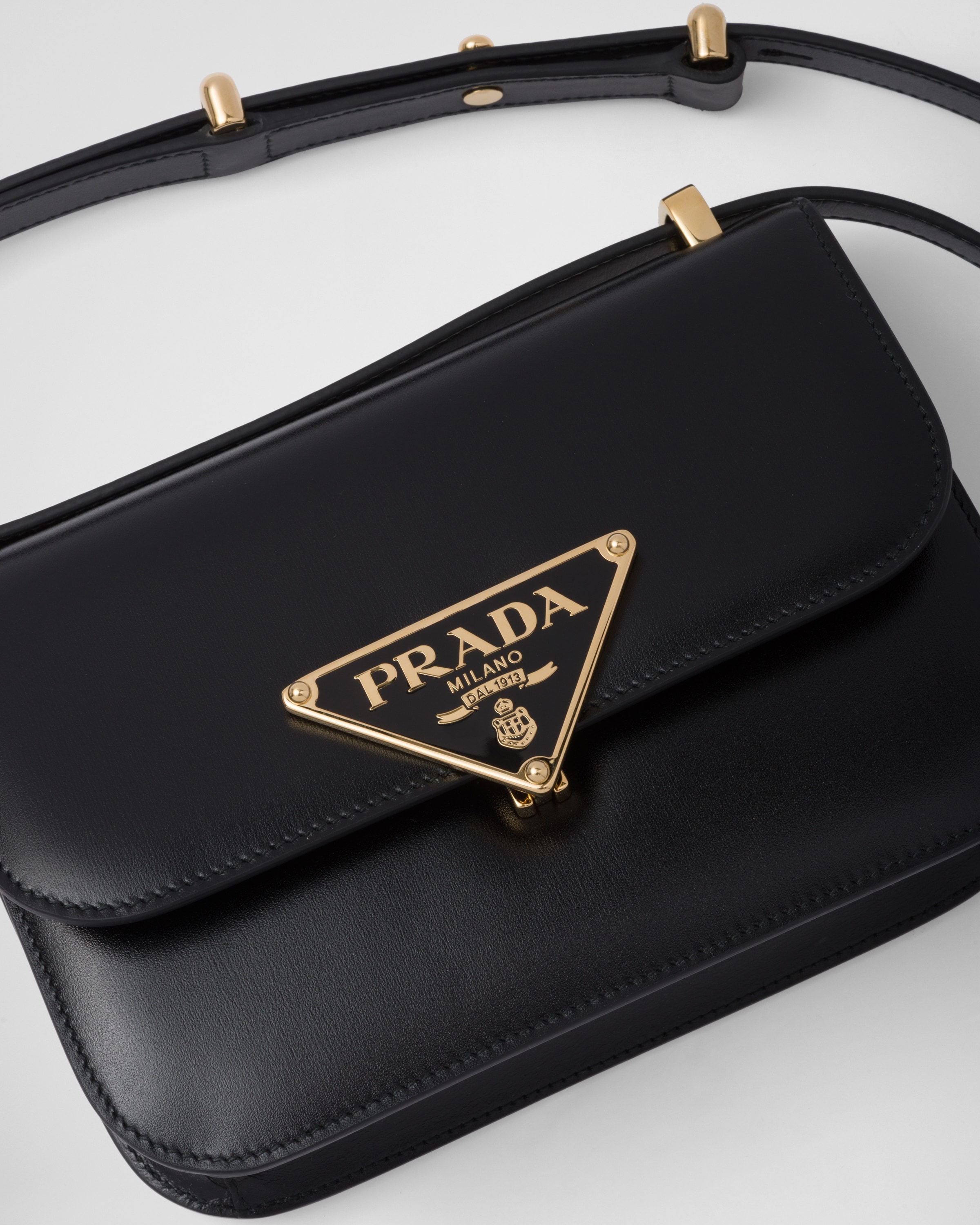 Prada Emblème leather bag - 7