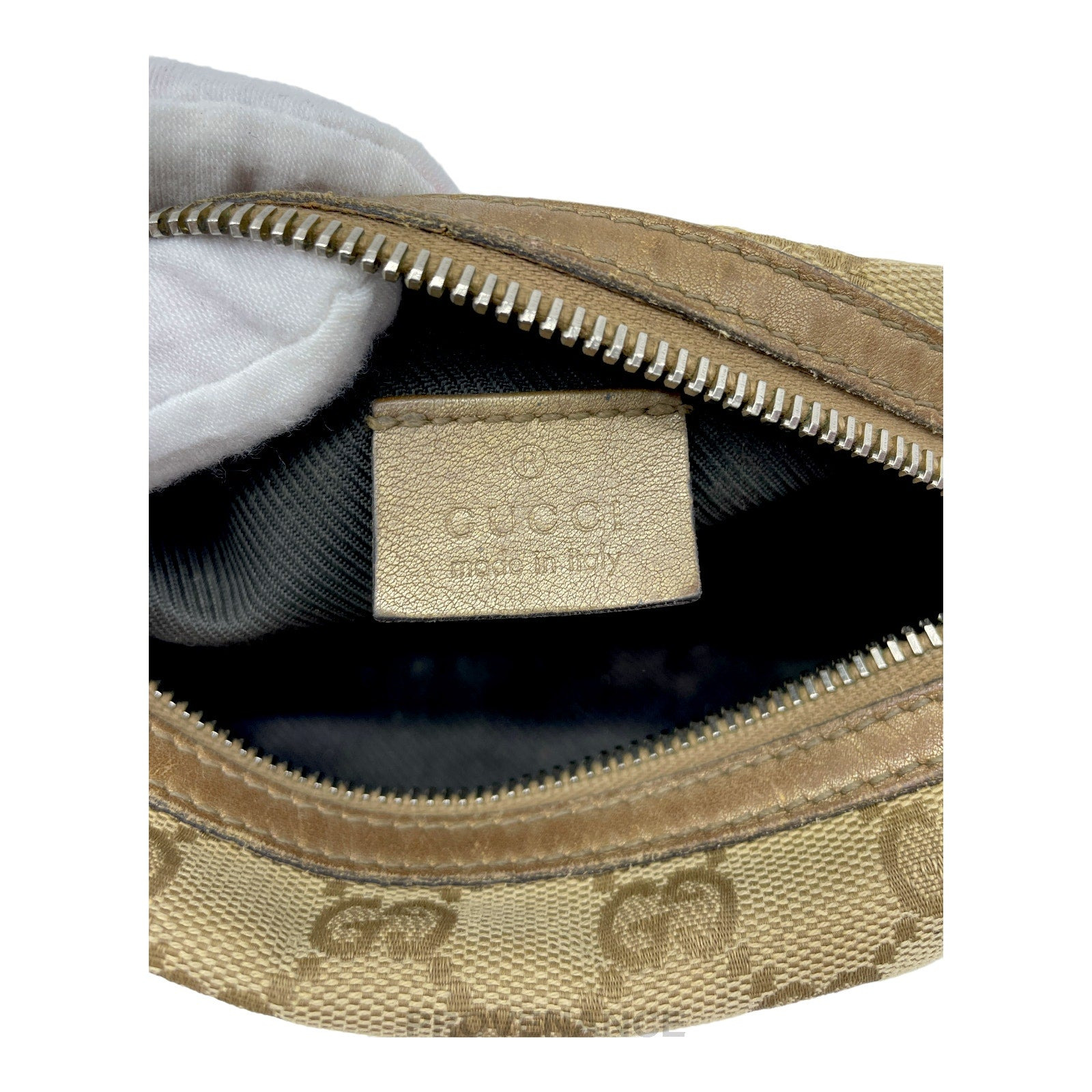 Gucci Zip Pouch - GG Canvas Heart - 9