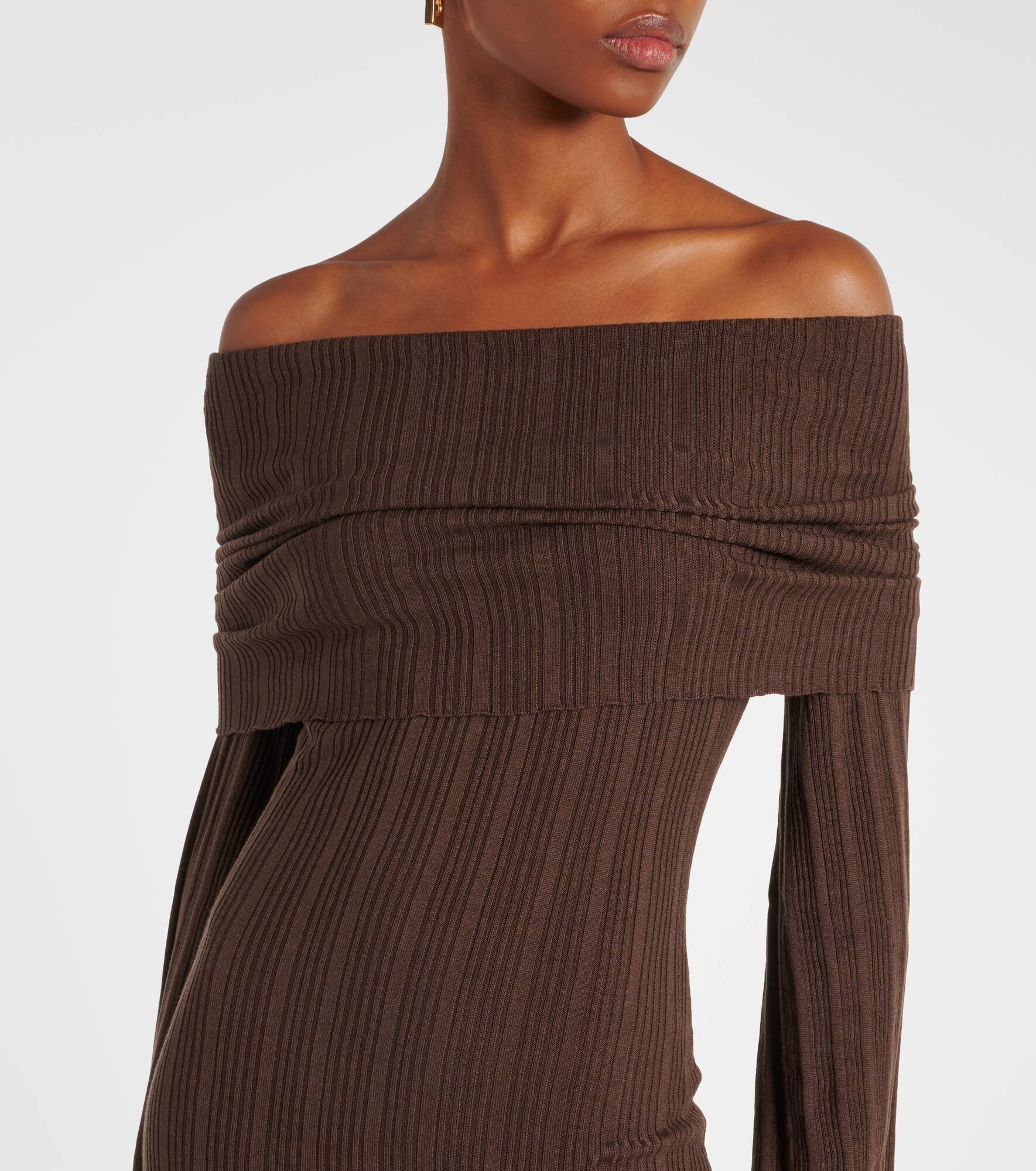Off-shoulder silk-blend jersey maxi dress - 4