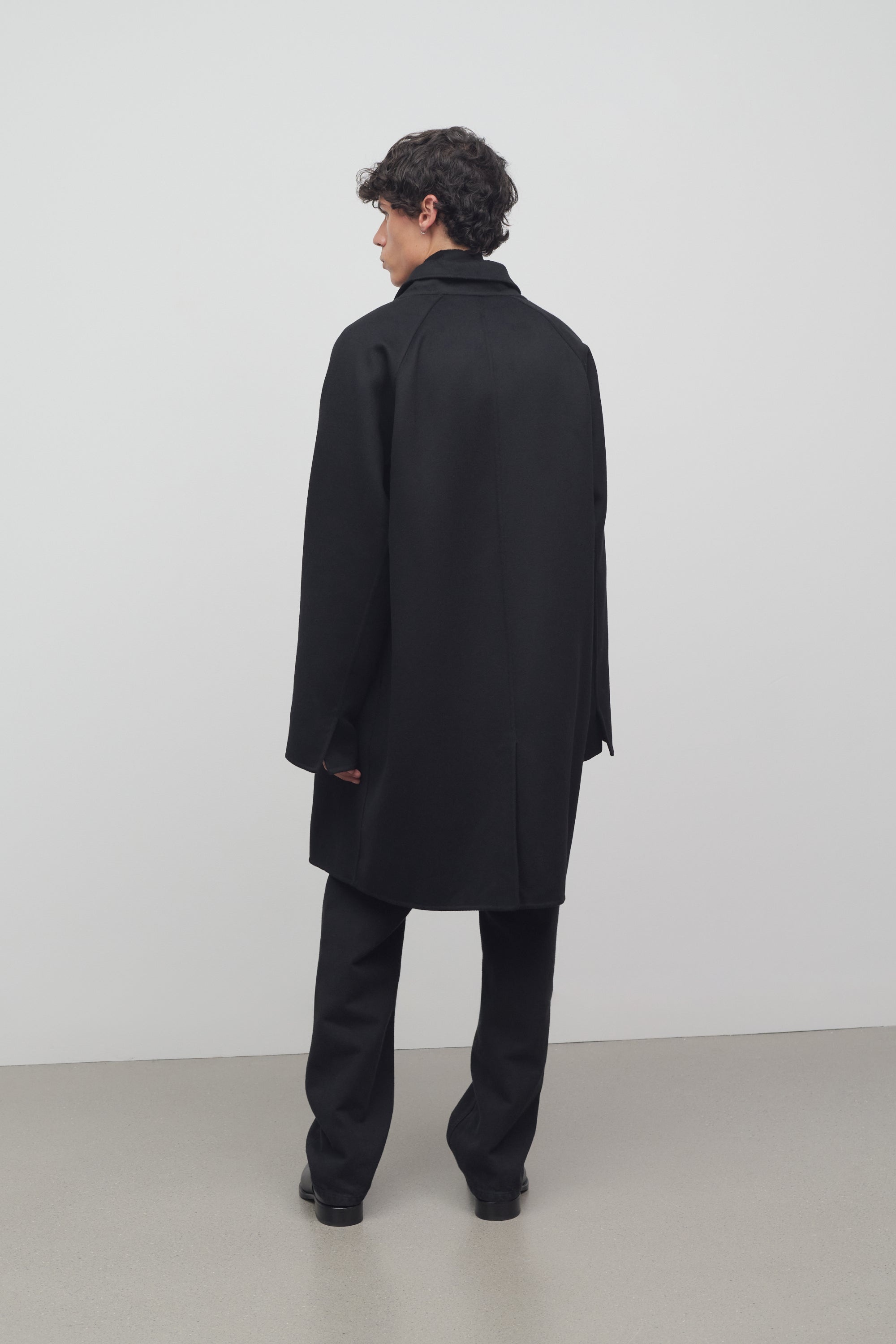 Elide Coat in Cashmere - 5