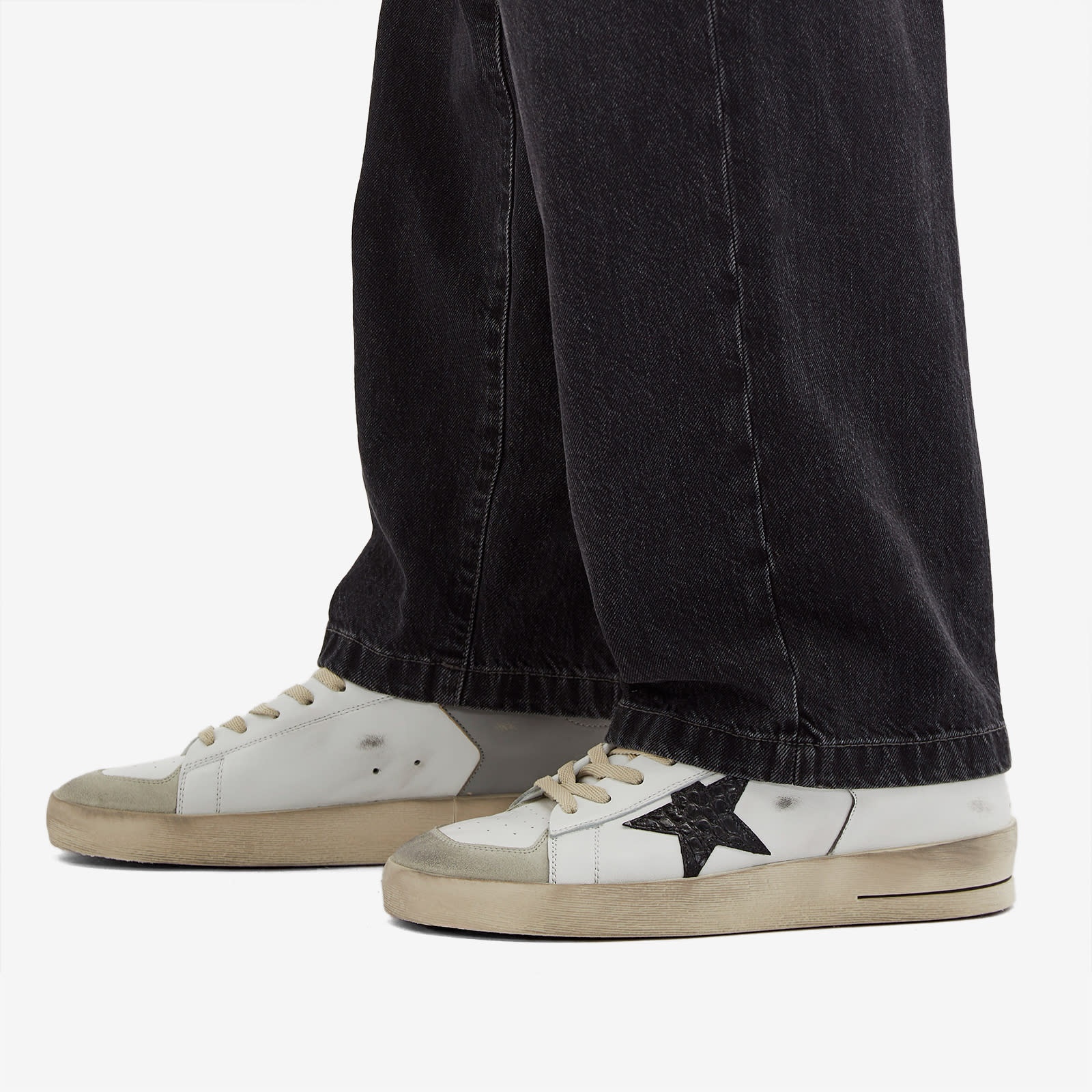 Golden Goose Stardan Leather Sneaker - 6