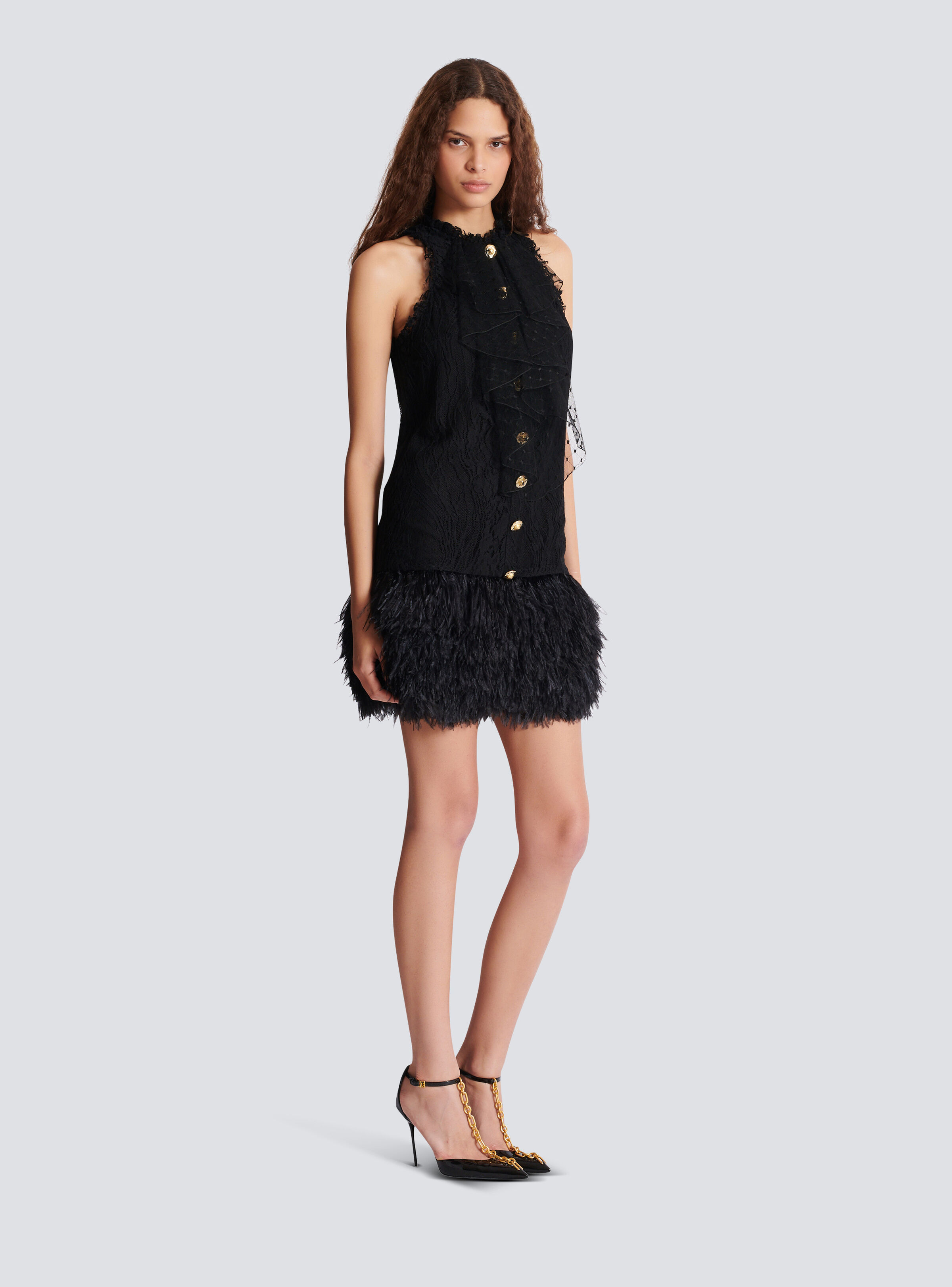 Flowing lace and feather dress - 3