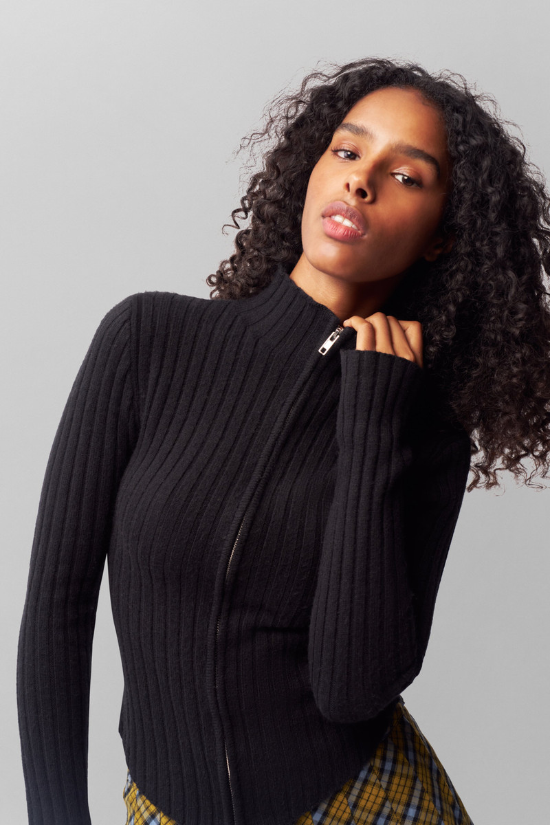 GUIZIO NELL ZIP UP outlook