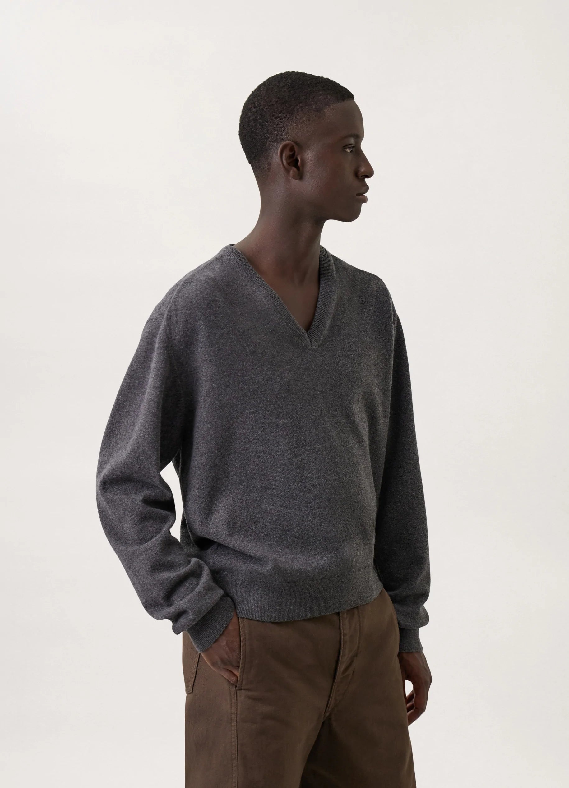 V-NECK JUMPER
LAMBSWOOL - 3