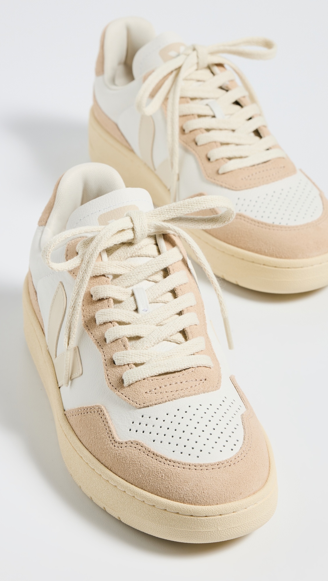 V-90 Sneakers - 4