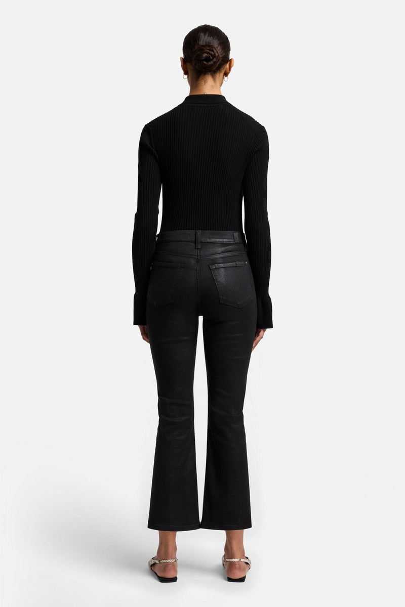 High Waist Slim Kick in Coated Black 4