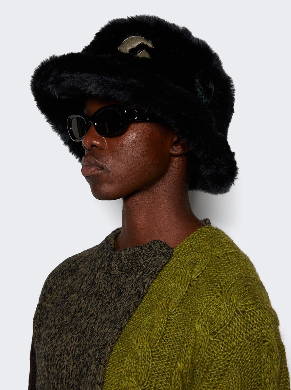 The Big Fur Hat Black - 3
