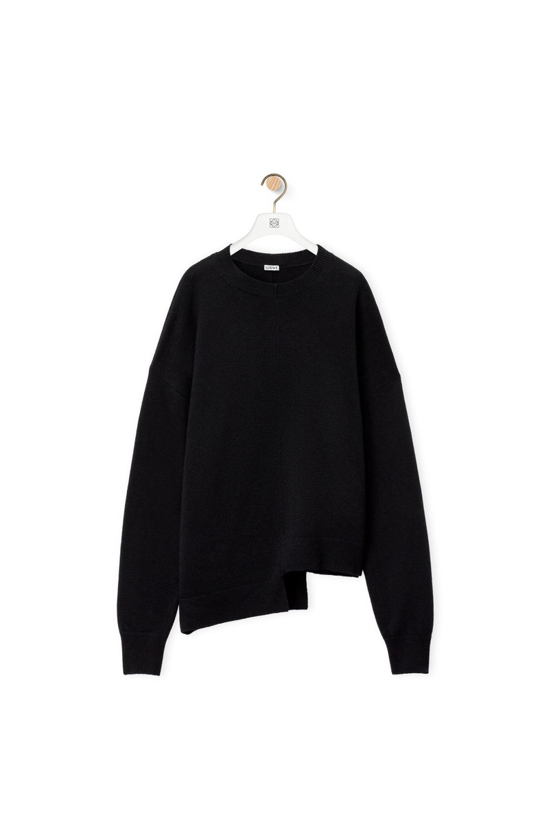Asymmetric sweater in wool 1