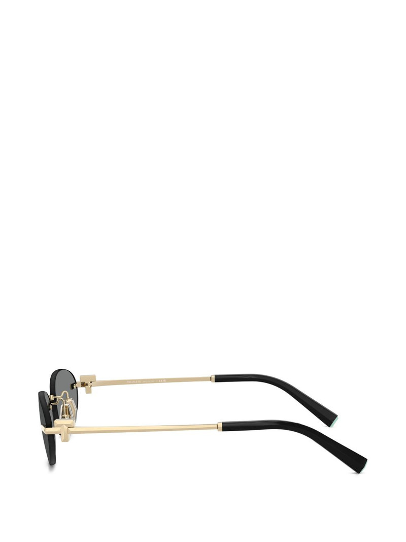 oval-frame sunglasses 3