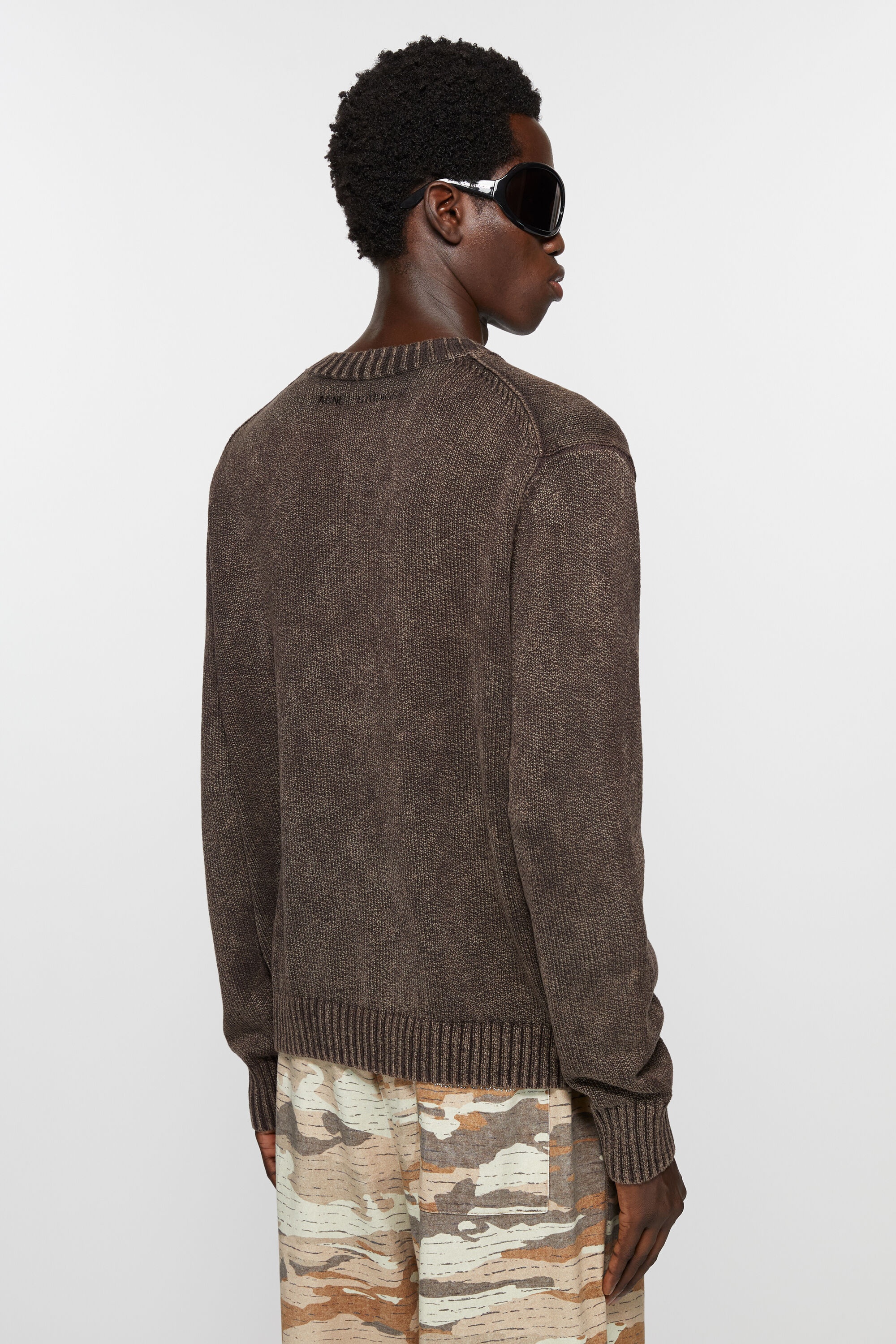 Acid wash jumper - Coffee brown - 3