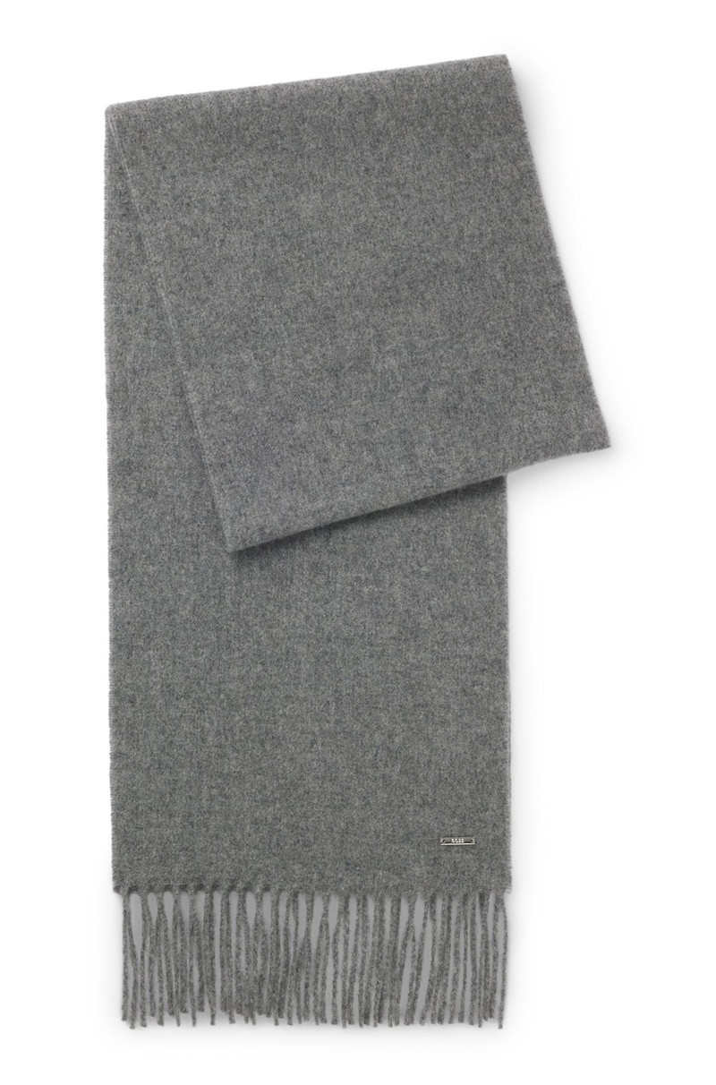 CASHMERE SCARF WITH TWISTED FRINGES 1