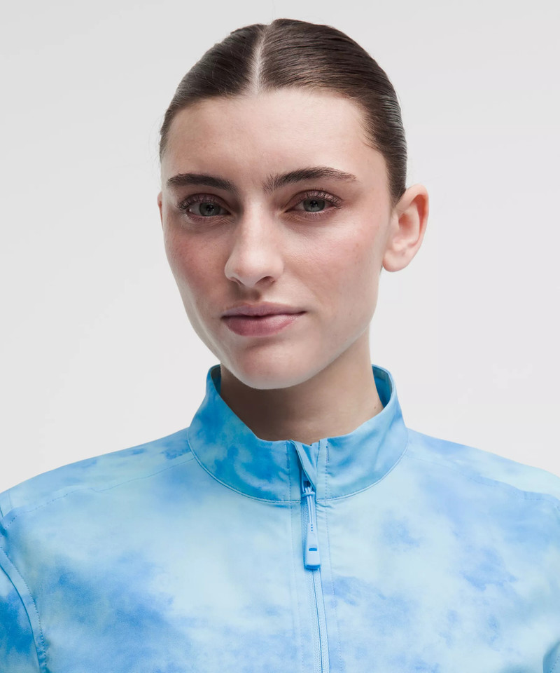 Lightweight Relaxed-Fit Running Jacket 4
