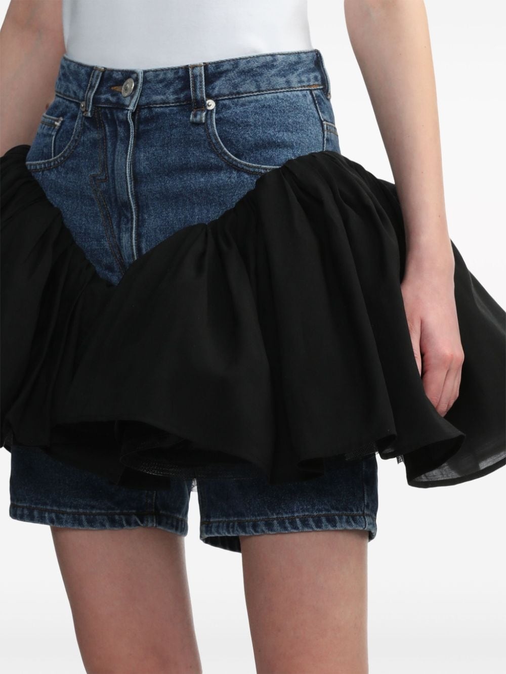 ruffled-panel denim shorts - 5