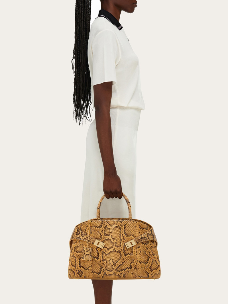 FERRAGAMO Hug handbag (M) outlook