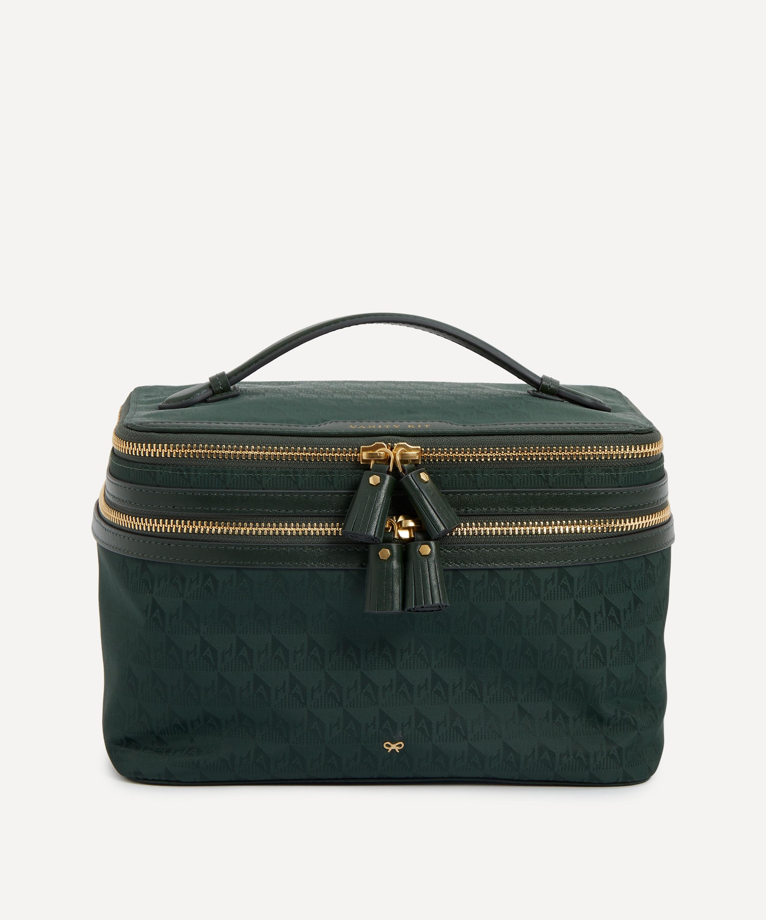 Logo Dark Holly Vanity Kit - 1