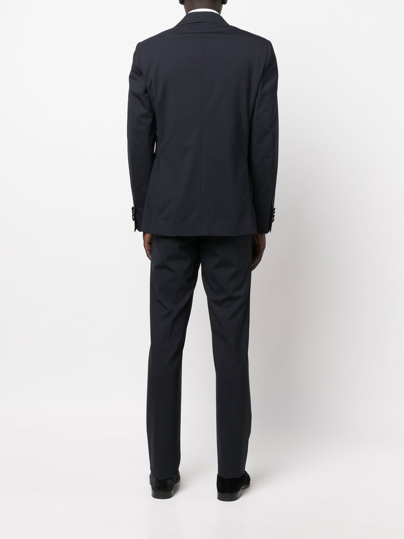 single-breasted tailored suit 4