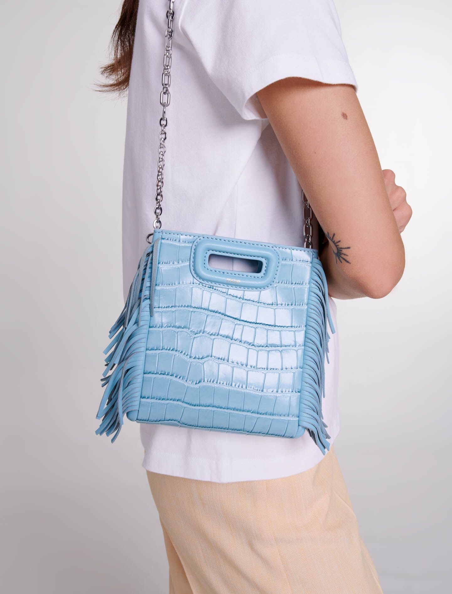 Mini embossed-leather M bag with chain - 7