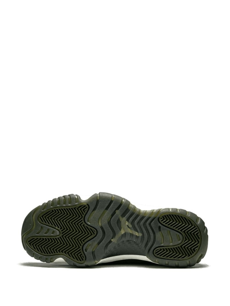 WMNS Air Jordan Future sneakers 4