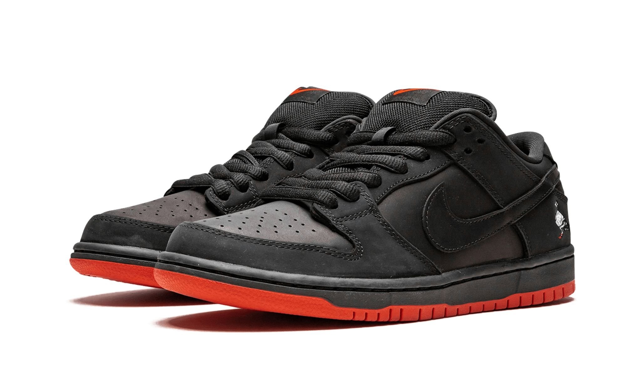 SB Dunk Low TRD QS "Black Pigeon" - 2