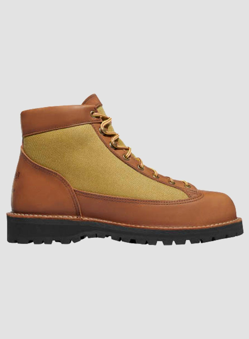 Nigel Cabourn Danner Light Revival in Khaki outlook