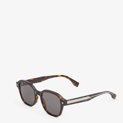 FENDI Havana sunglasses outlook