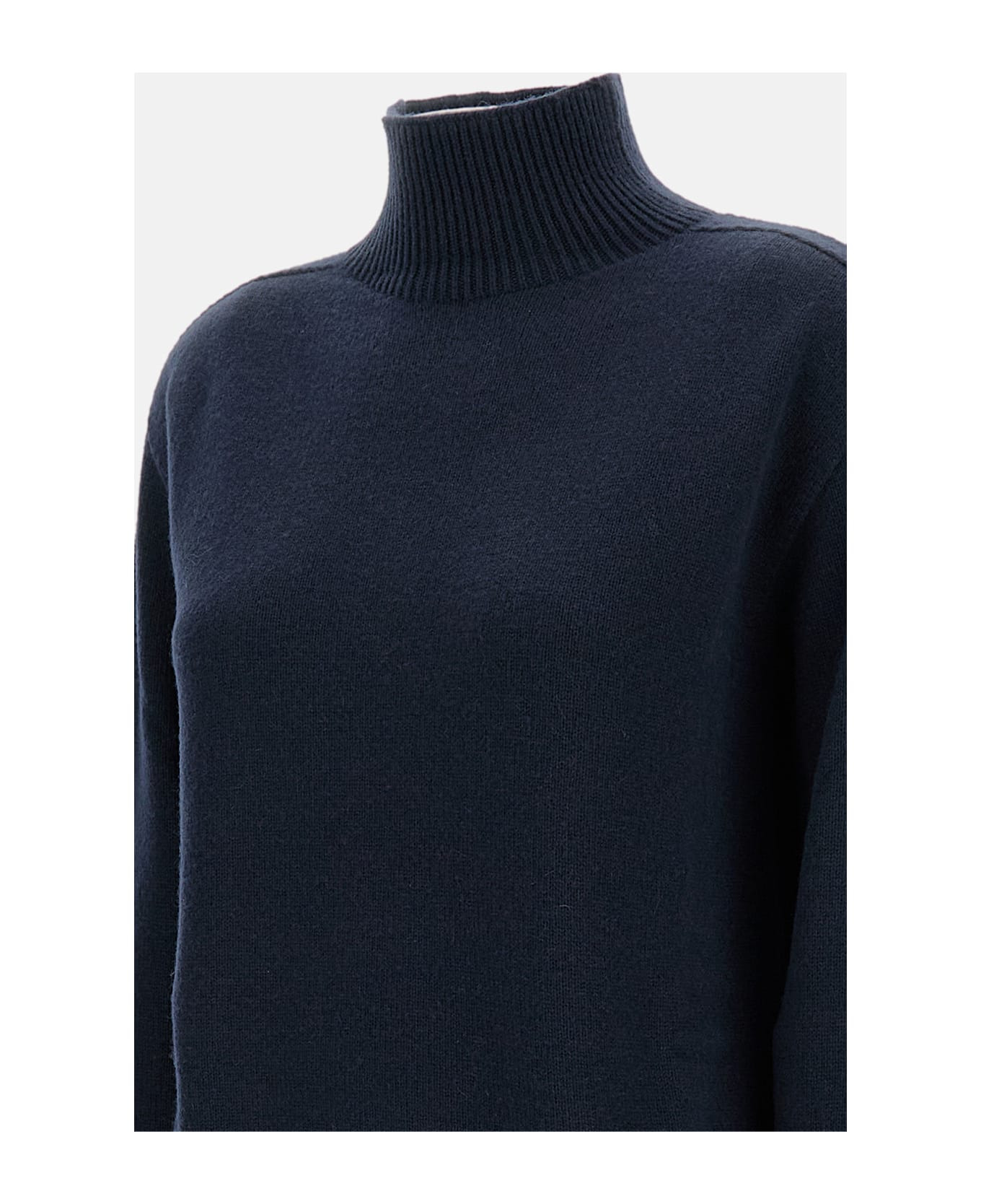 High Neck Pullover - 3