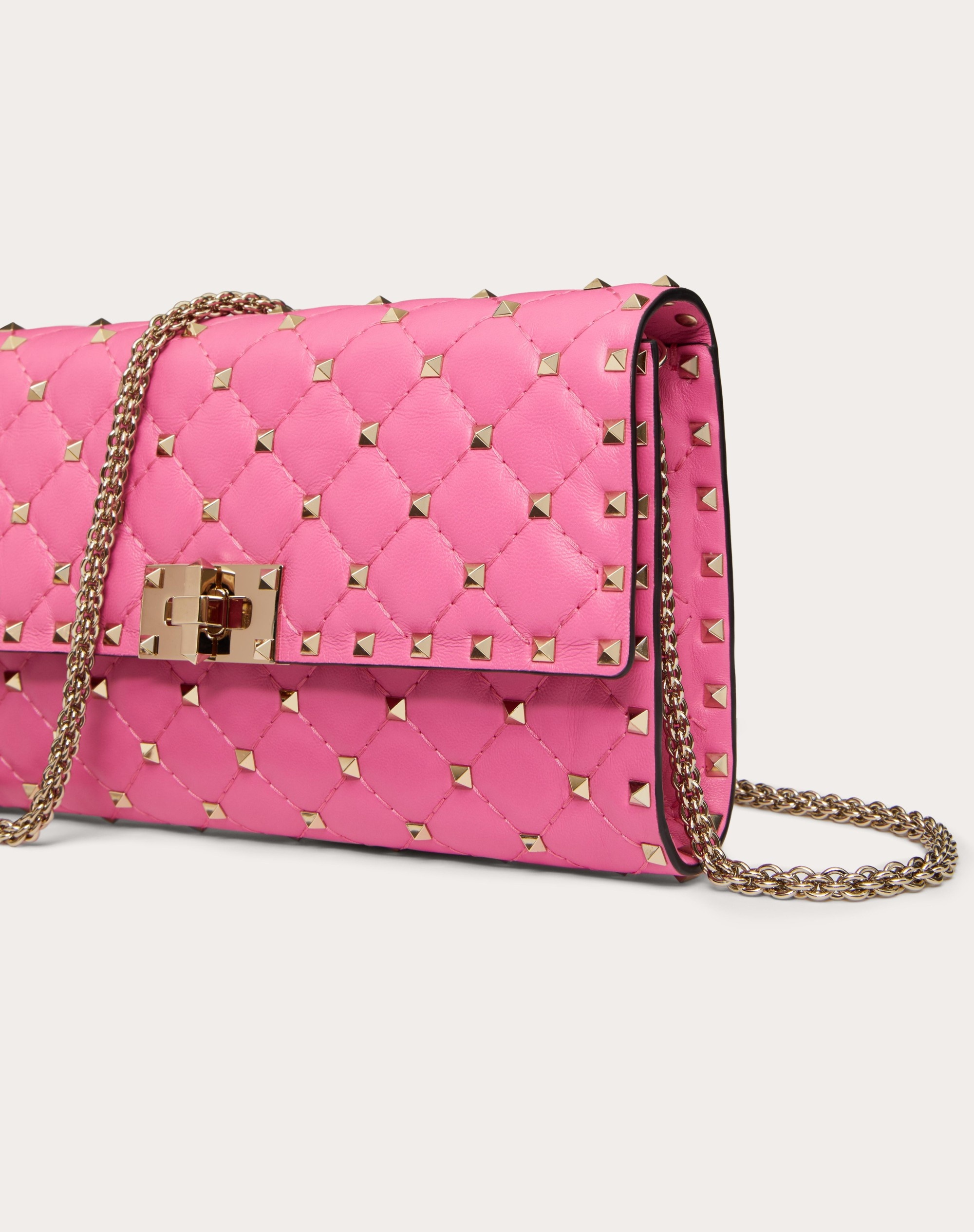 ROCKSTUD SPIKE NAPPA LEATHER CROSSBODY CLUTCH BAG - 5