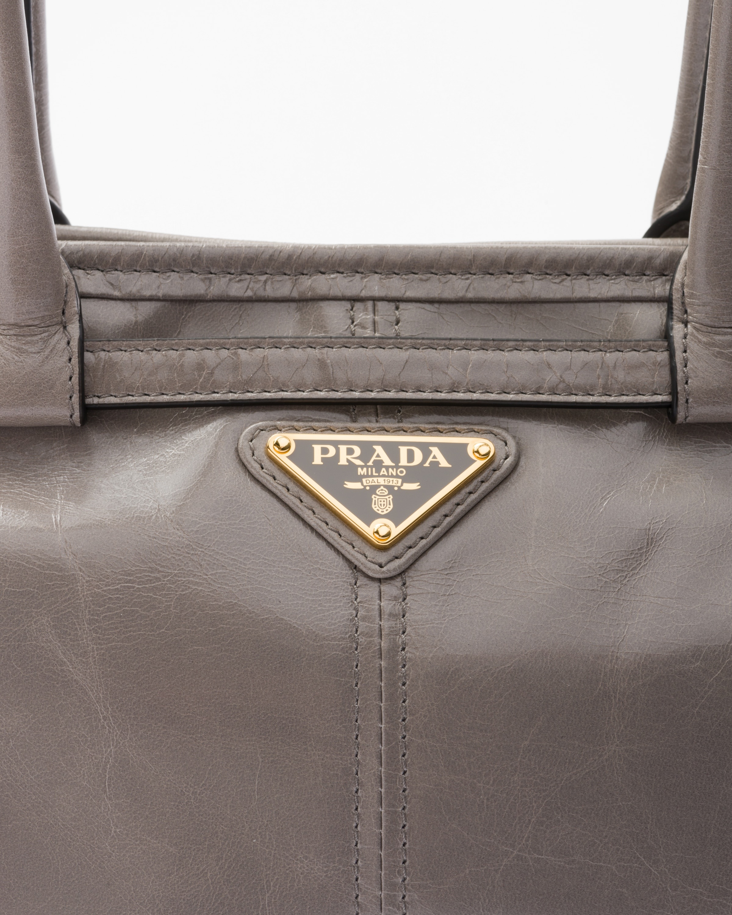 Medium leather handbag - 7