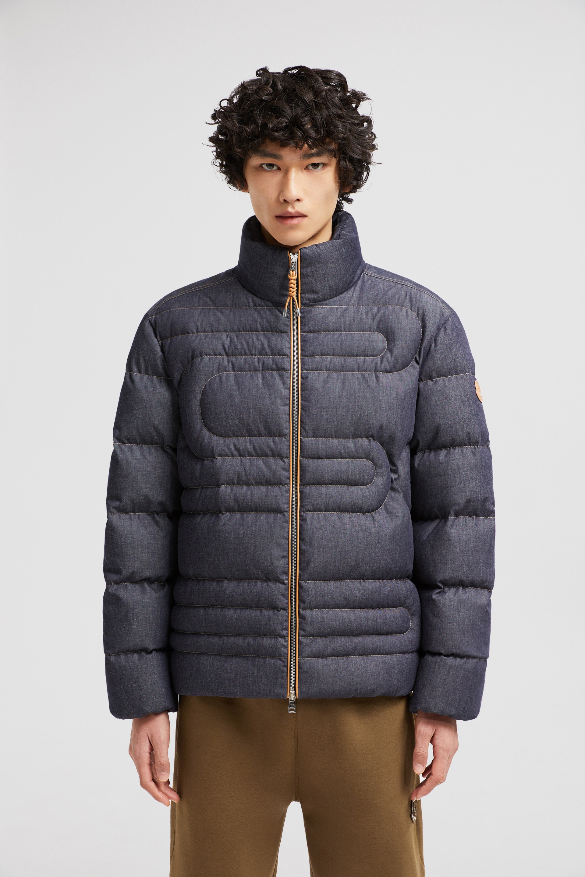Xiaoqing Snake-Quilted Denim Short Down Jacket ★関税込 Moncler Xiaohai Snake-Quilted Denim Short Down Jacket