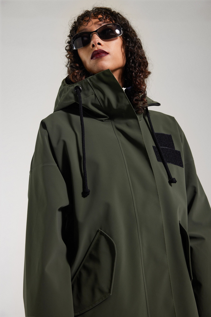 Faversham Matte Raincoat Green 5