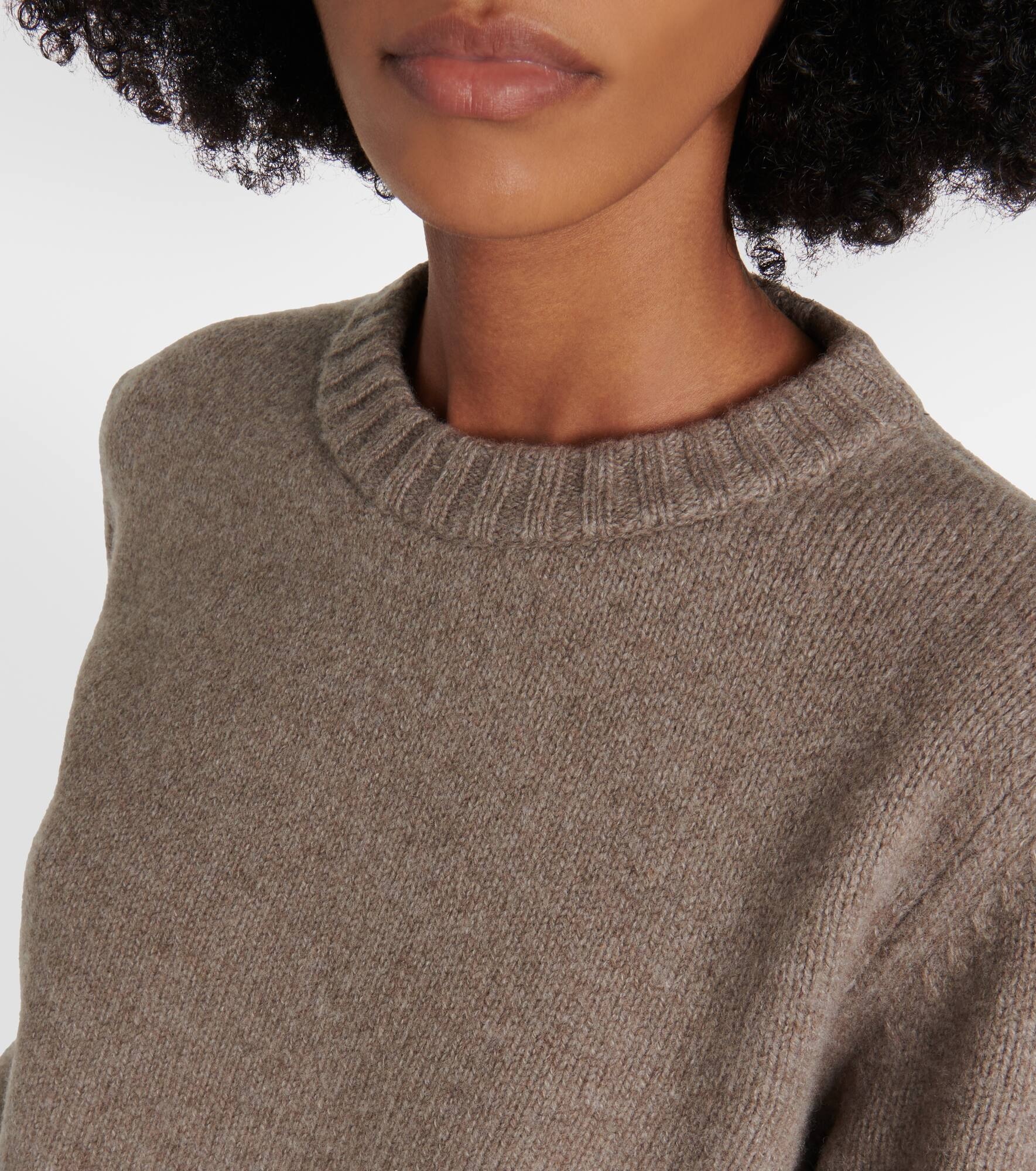 Wool sweater - 4