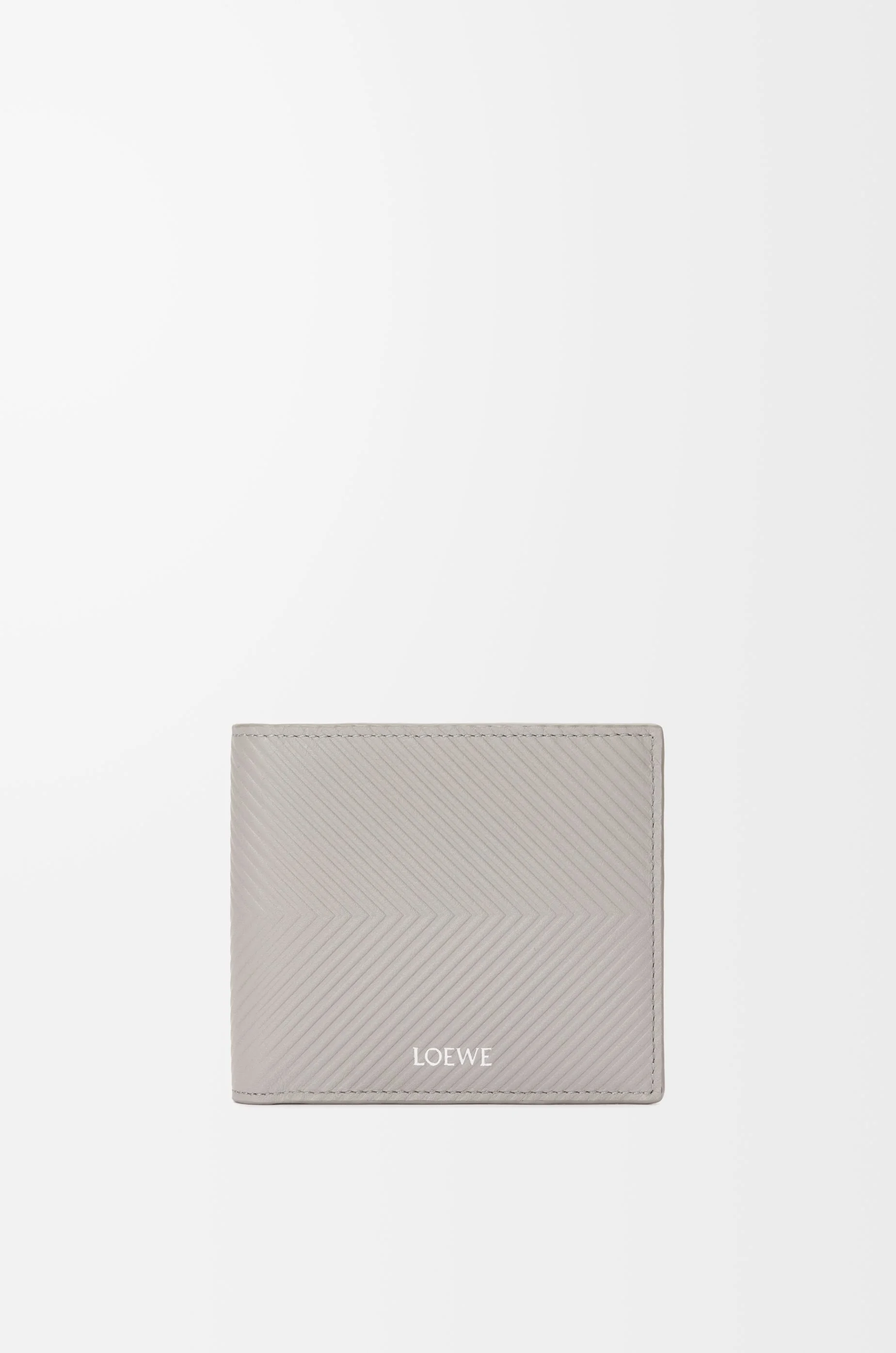 Bifold wallet in textured classic calfskin - 1