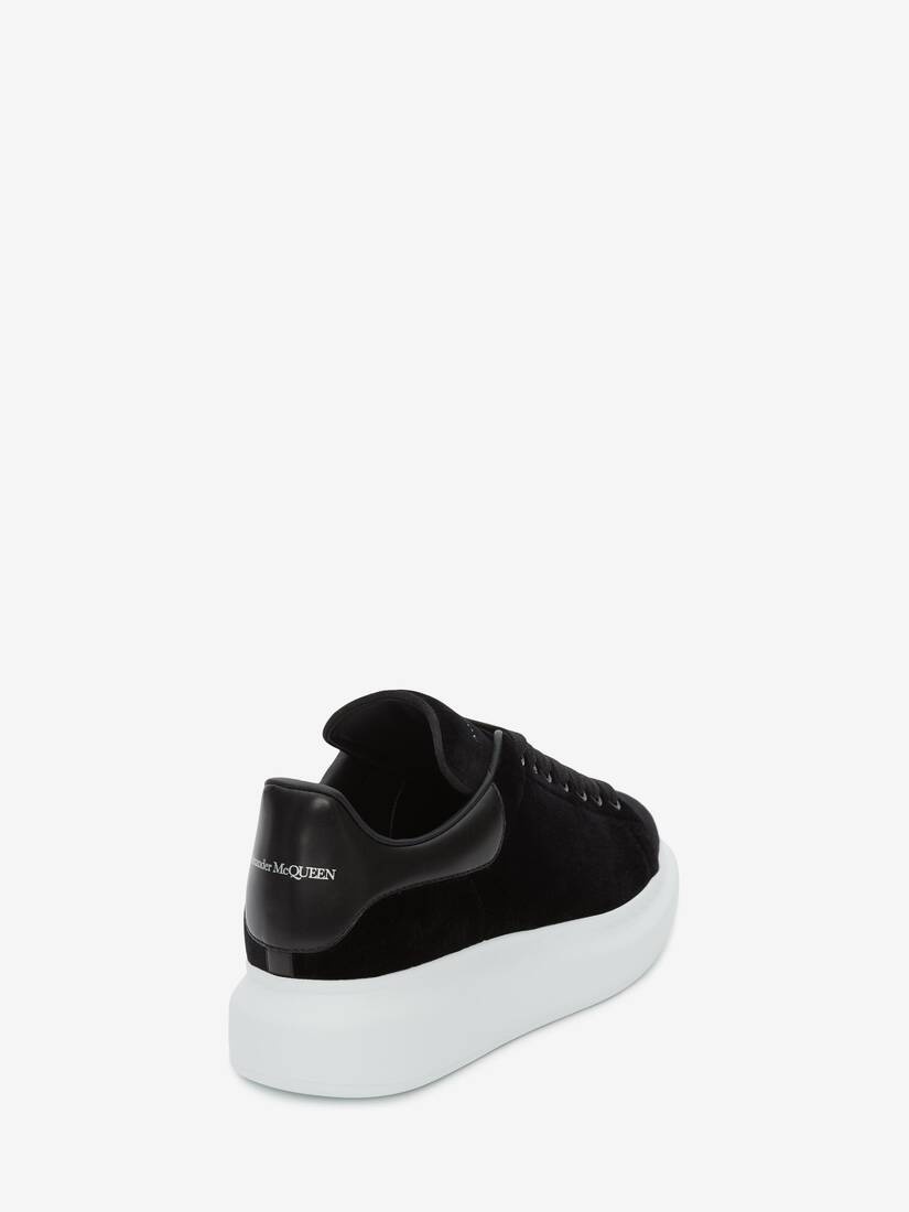 Oversized Sneaker in Black - 3