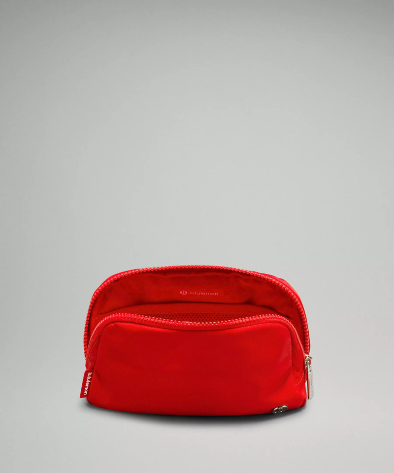 Everywhere Belt Bag 1L 4