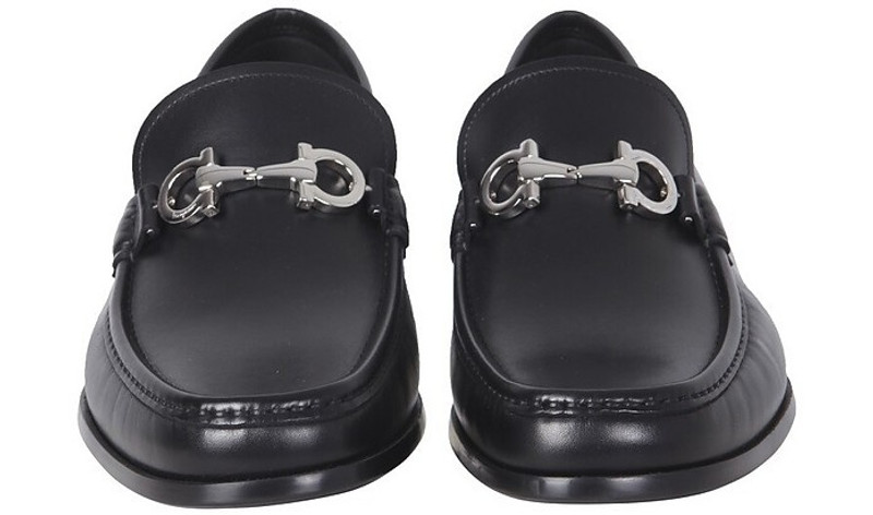 FERRAGAMO Chris Moccasins outlook