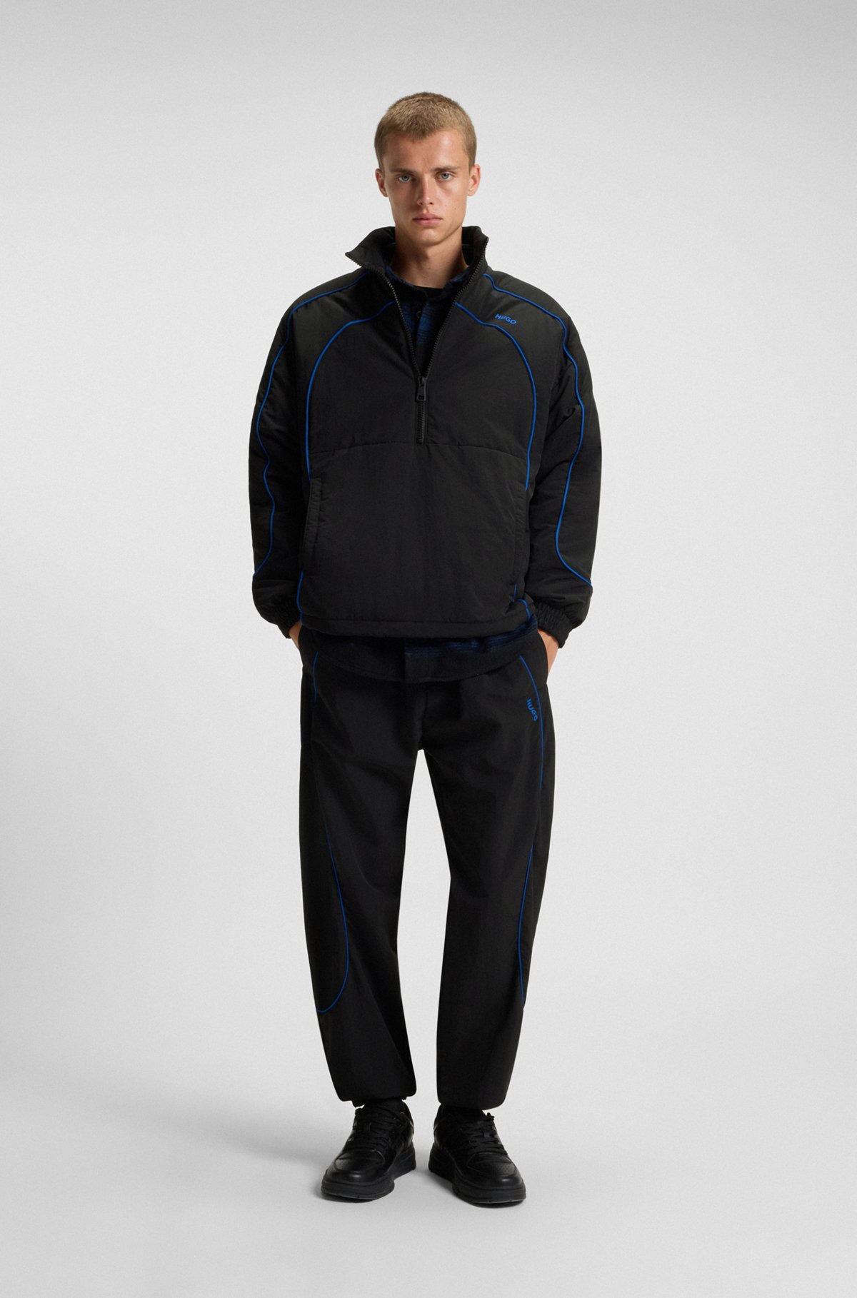 WATER-REPELLENT HALF-ZIP JACKET WITH CONTRAST PIPING - 3
