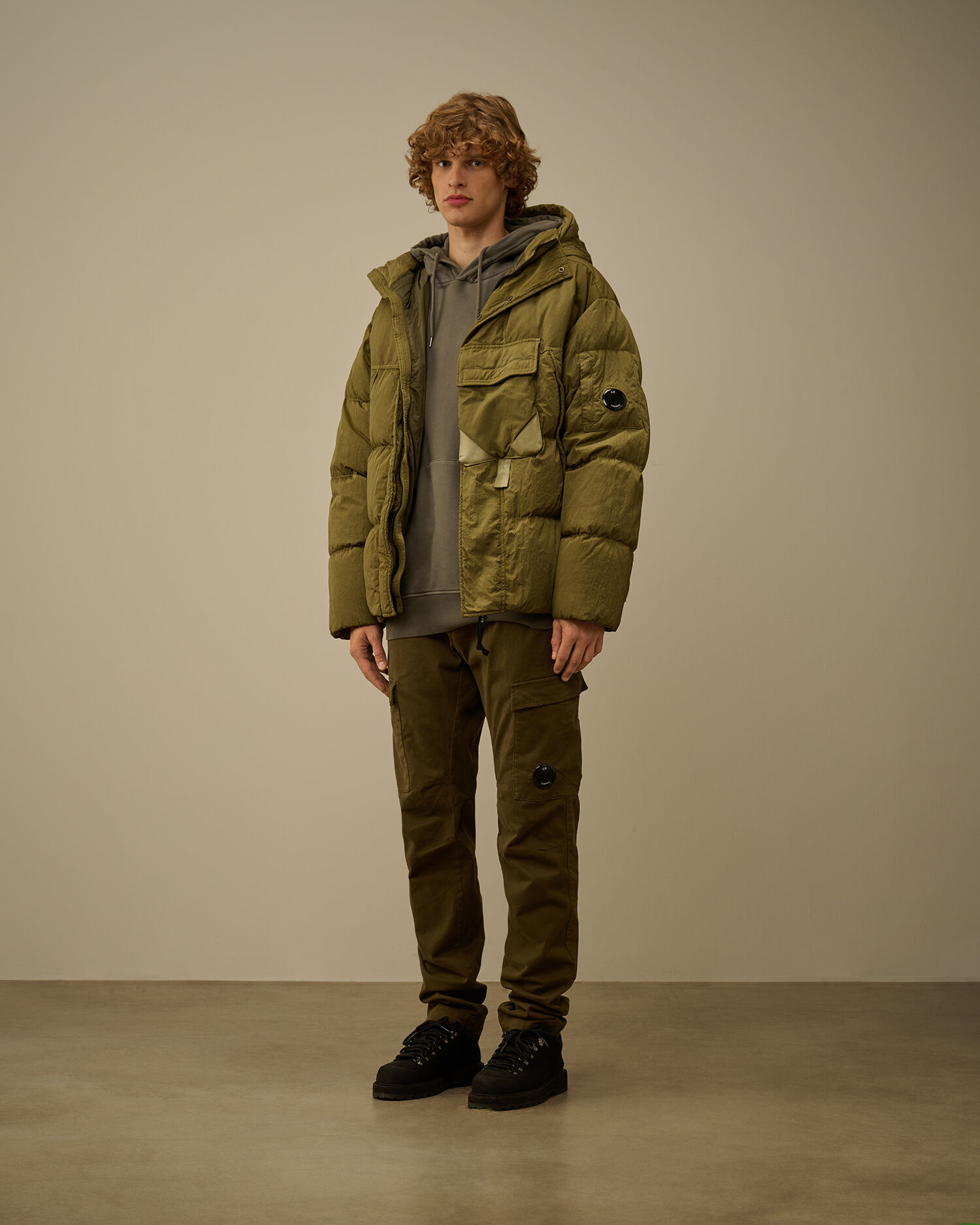 Brushed and Emerized Diagonal Fleece Hooded Lens Sweatshirt - 2