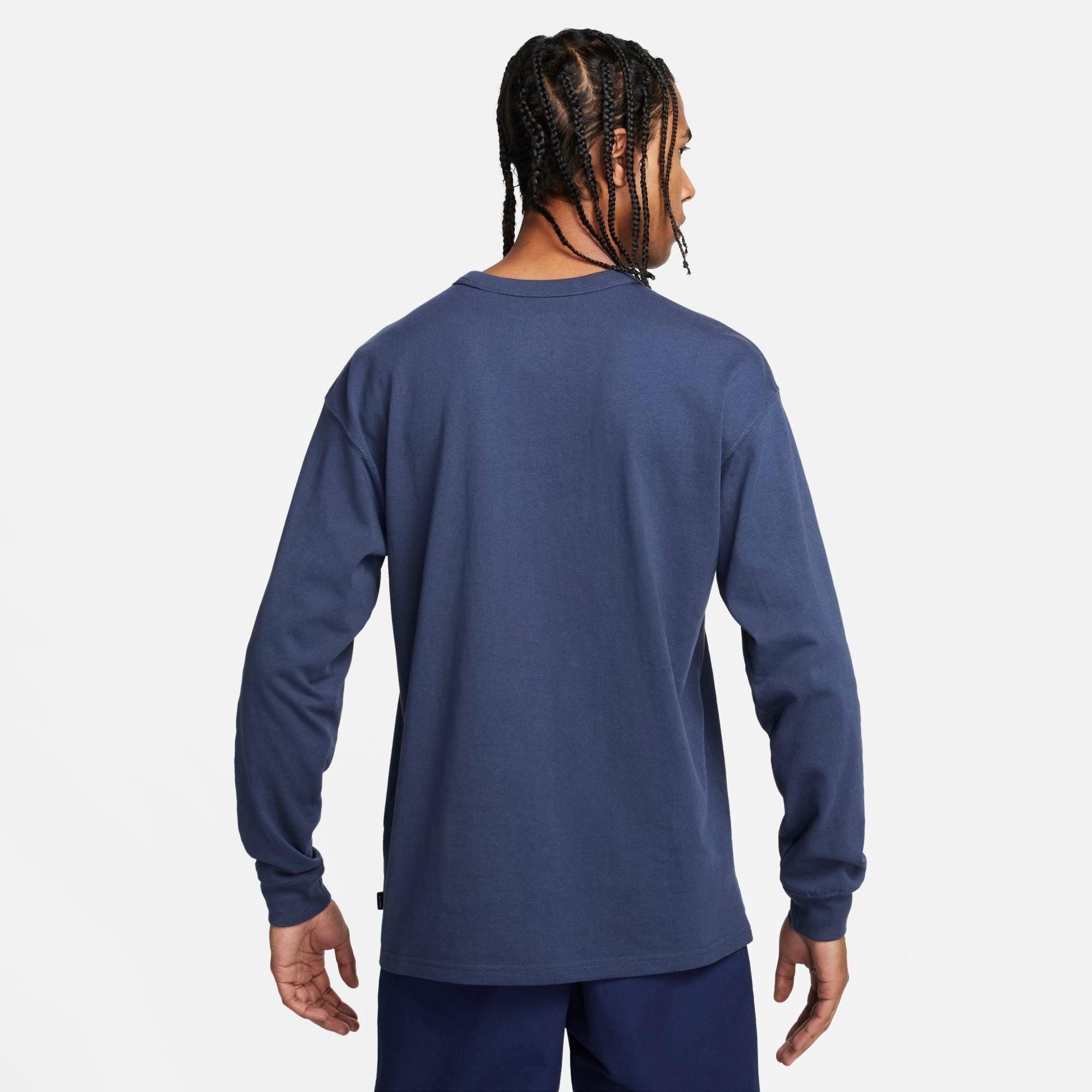 MEN'S NIKE SPORTSWEAR PREMIUM ESSENTIALS LONG-SLEEVE T-SHIRT - 3