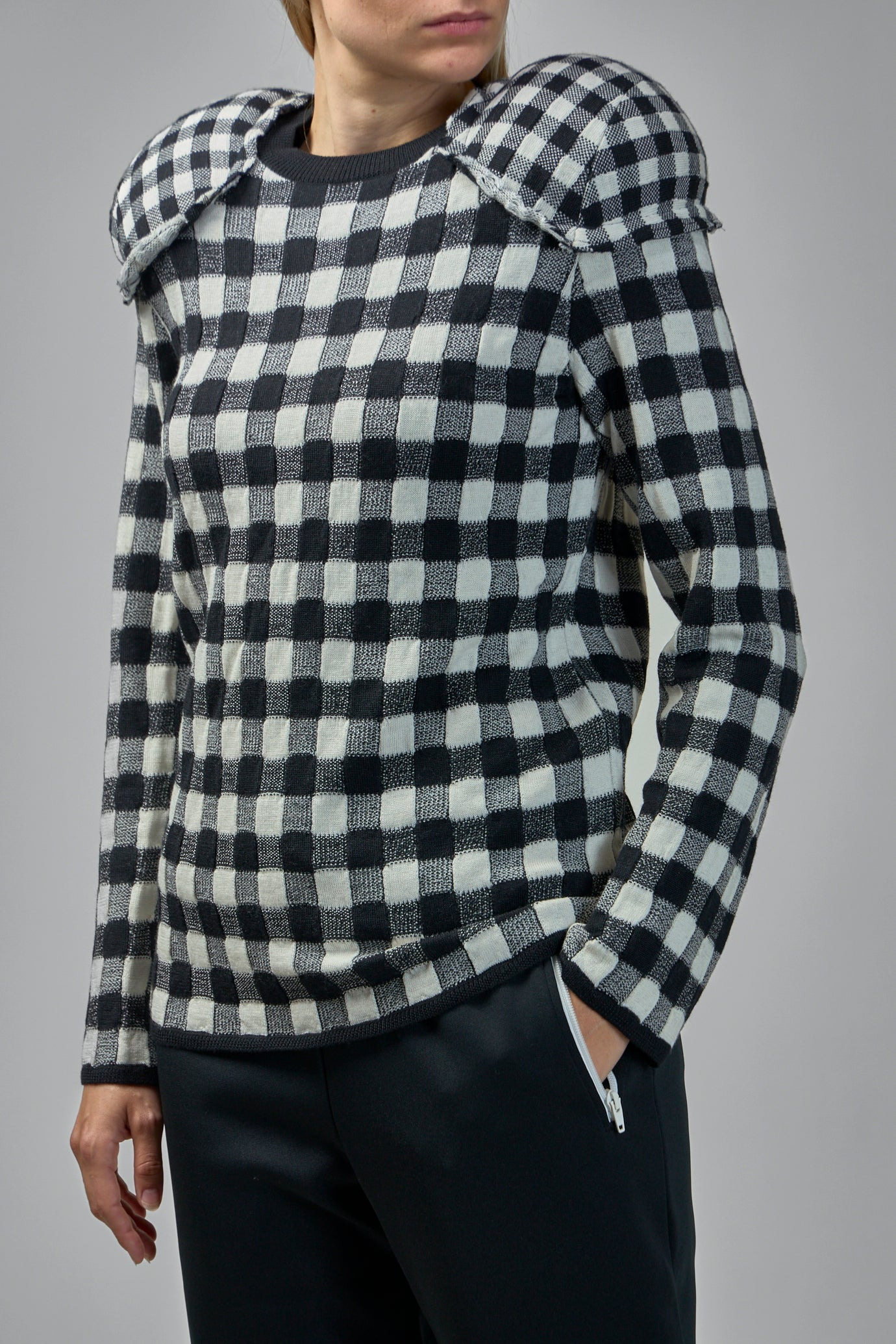 Ladies' Sweater - 4