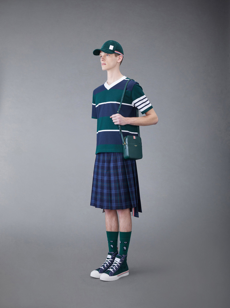 PEBBLE GRAIN LEATHER VERTICAL CAMERA BAG 4