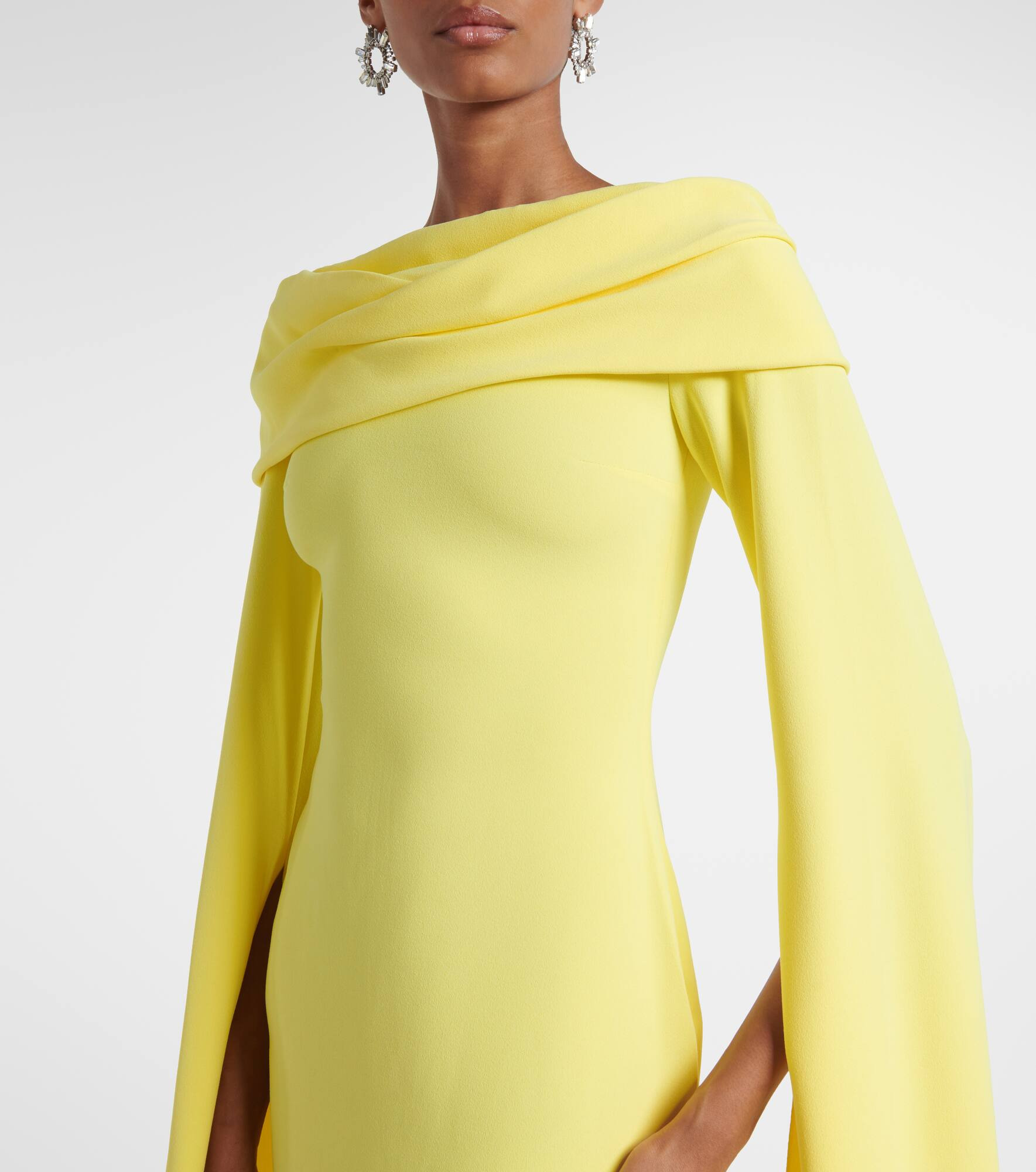 Nuri caped off-shoulder crêpe gown - 4