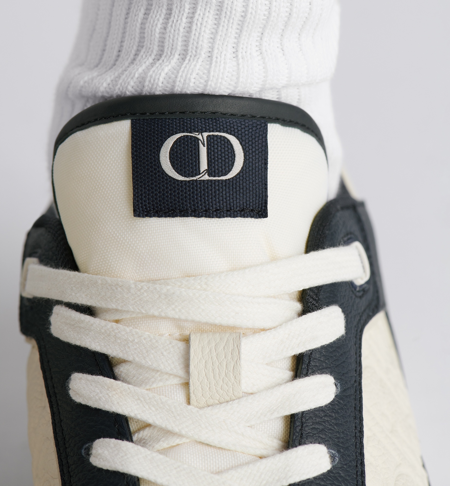 B27 Uptown Low-Top Sneaker - 3