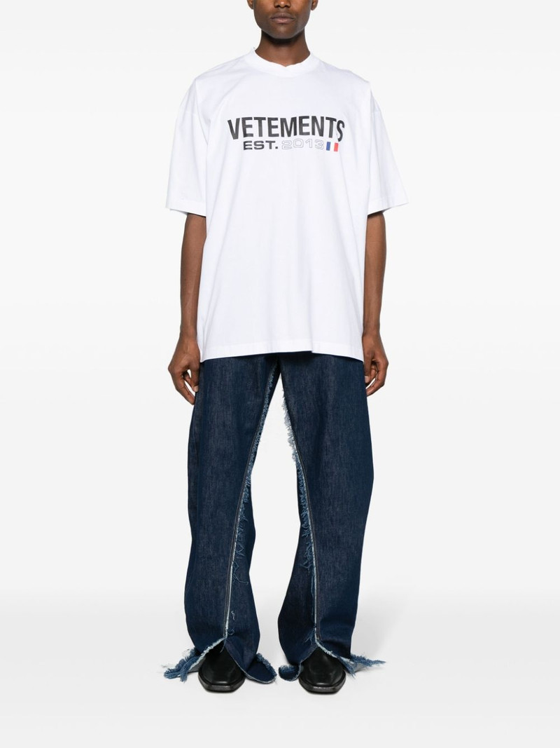 VETEMENTS logo-print cotton T-shirt outlook