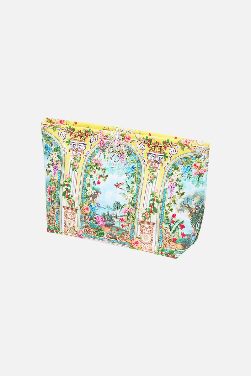 CAMILLA LARGE MAKEUP CLUTCH outlook
