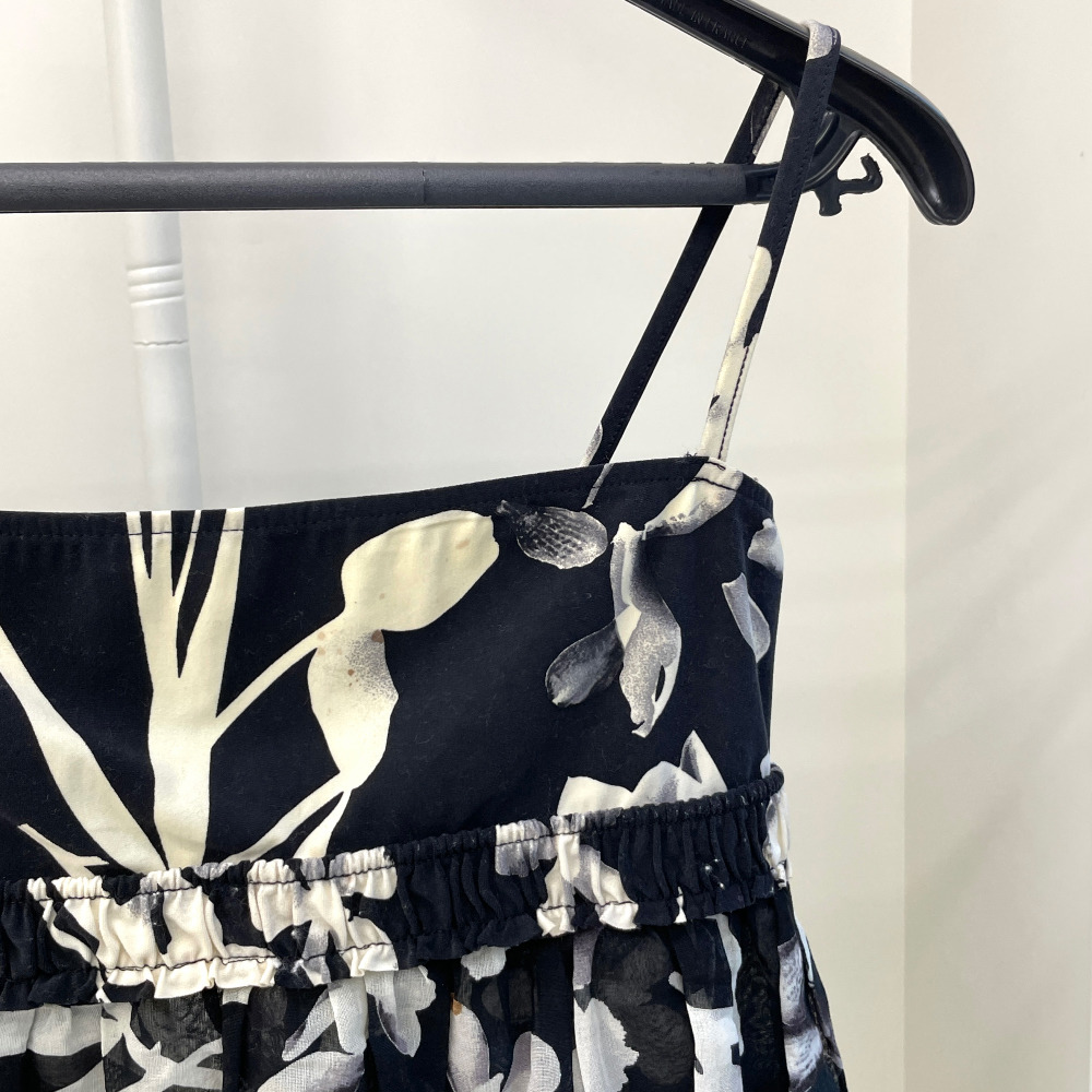 Chanel flower ruffle sleeveless top - 3