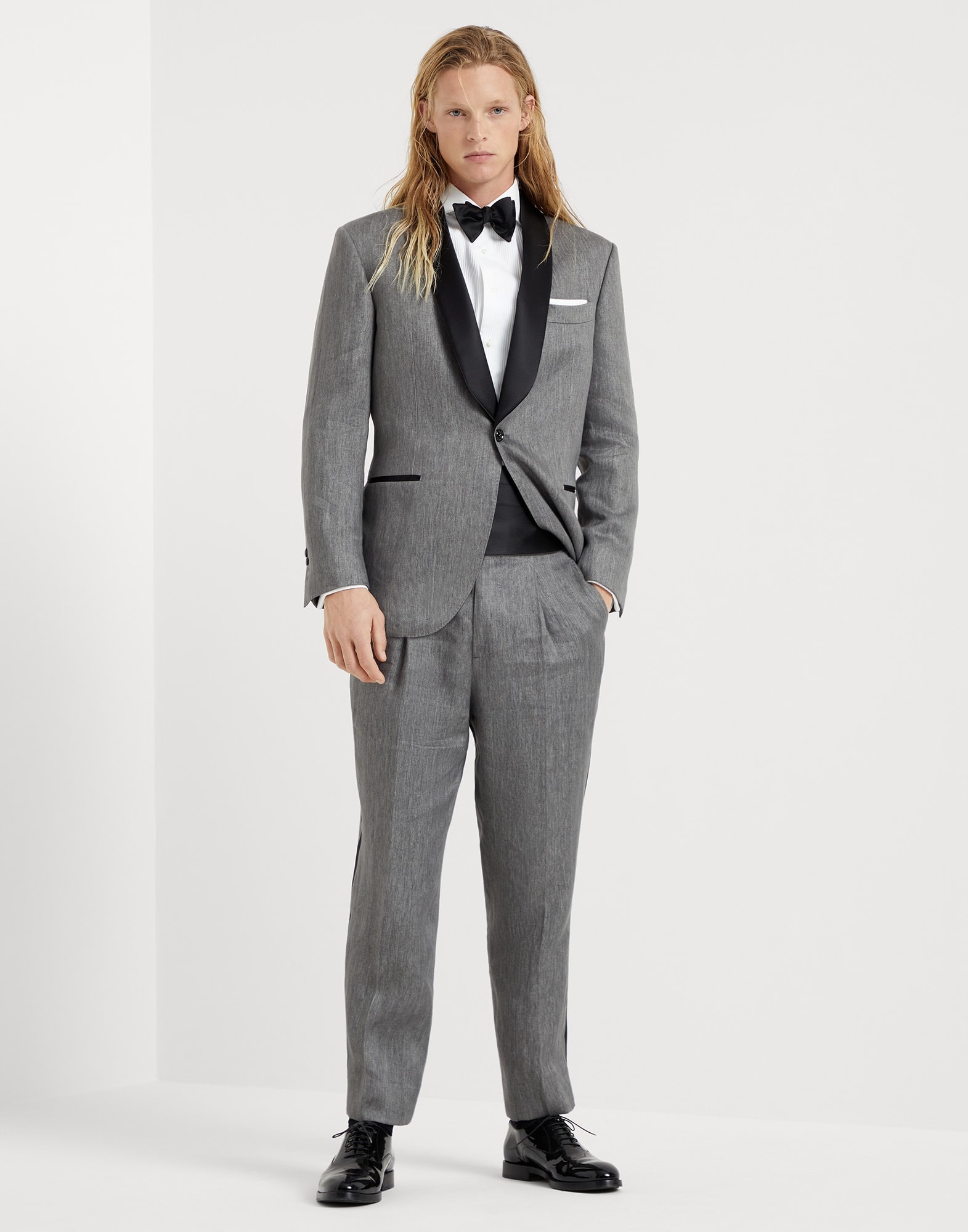 Délavé linen satin tuxedo with shawl lapel jacket and pleated trousers - 1