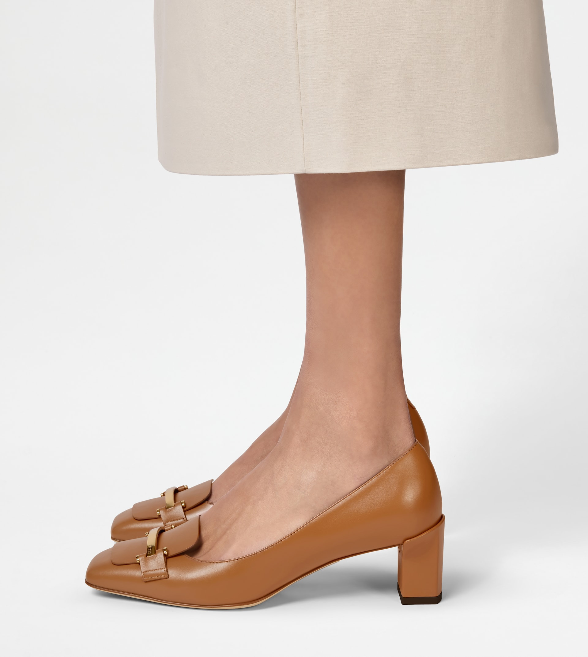 PUMPS IN LEATHER - BROWN - 2