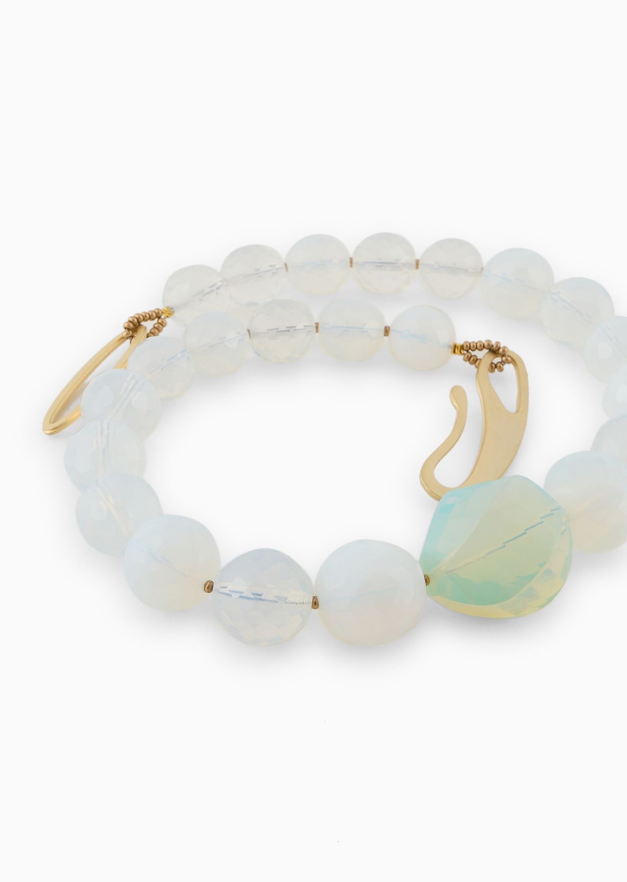 Choker necklace with opalescent spheres - 2