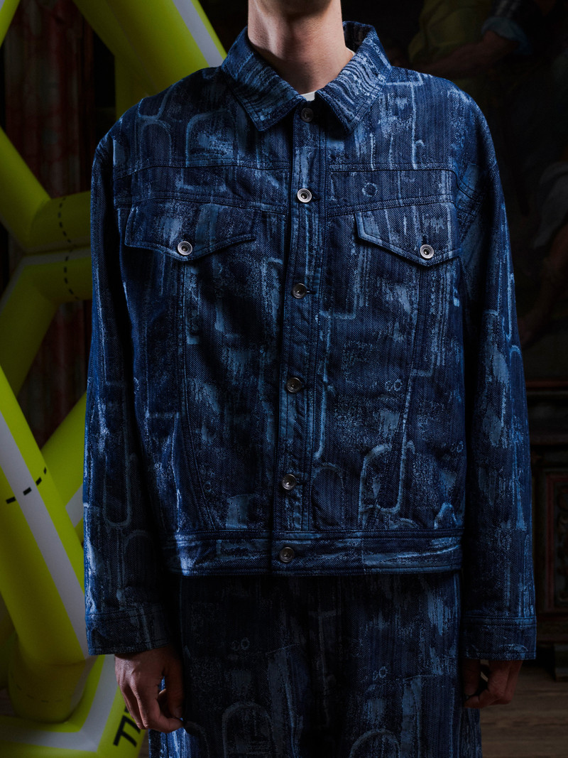 ROOSTER DENIM JACKET - INSTRUMENT CASE 4